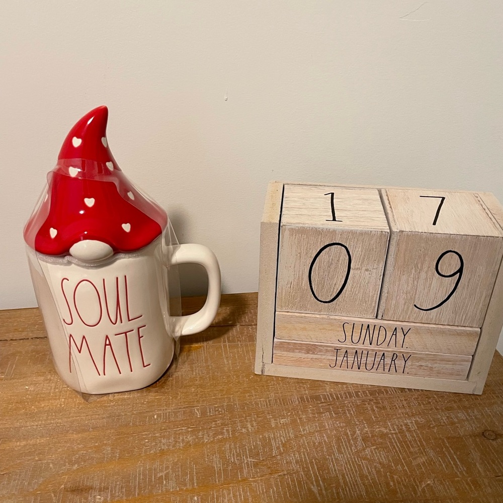 New Rae Dunn soul mate gnome mug with topper